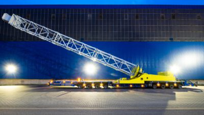 Transporteinheit für Windkraftanlagen im Papenburger Hafen